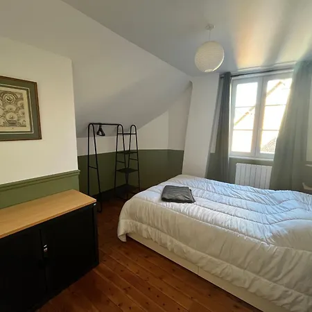 Le Des Ecuries Spa, Domaine De Feriehus *