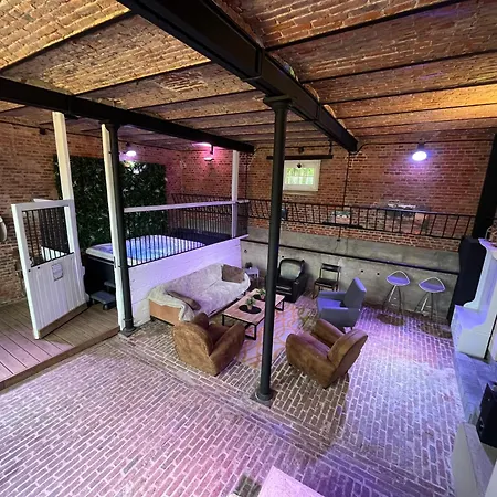 Le Des Ecuries Spa, Domaine De Foreste